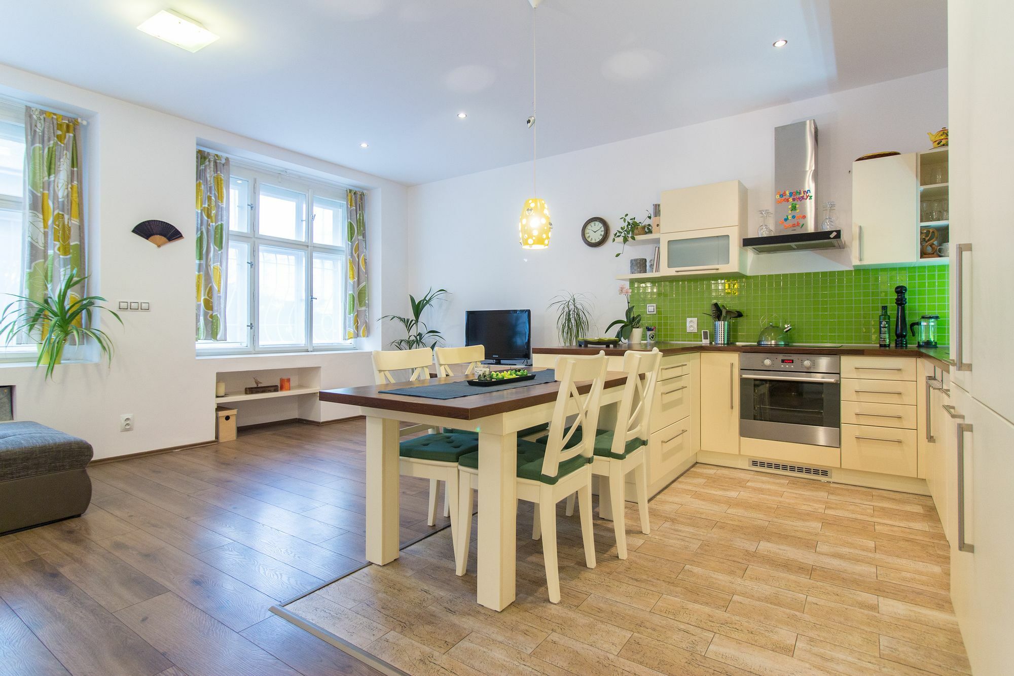 Cosy Modern In Vinohrady By Easybnb * Praga